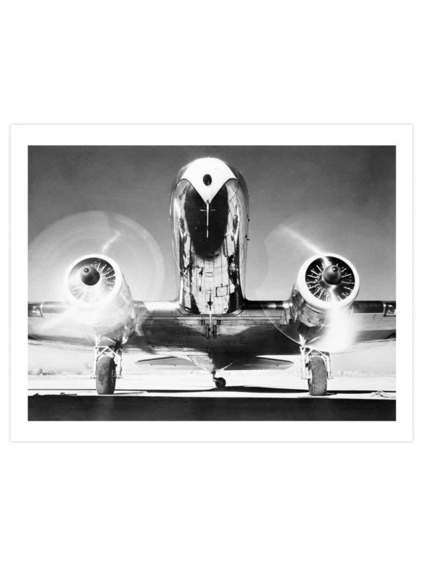 TRA-003-01-Front-View-Of-Passenger-Airplane